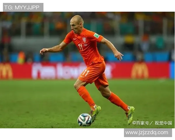 全球最帅光头足球明星排行榜揭秘谁是球场上的魅力之星